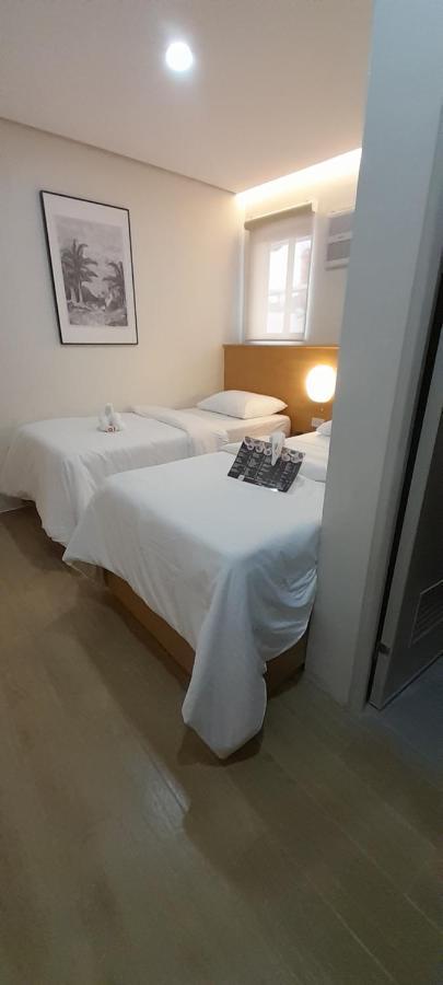 Aurora Suites Pasay Kültér fotó