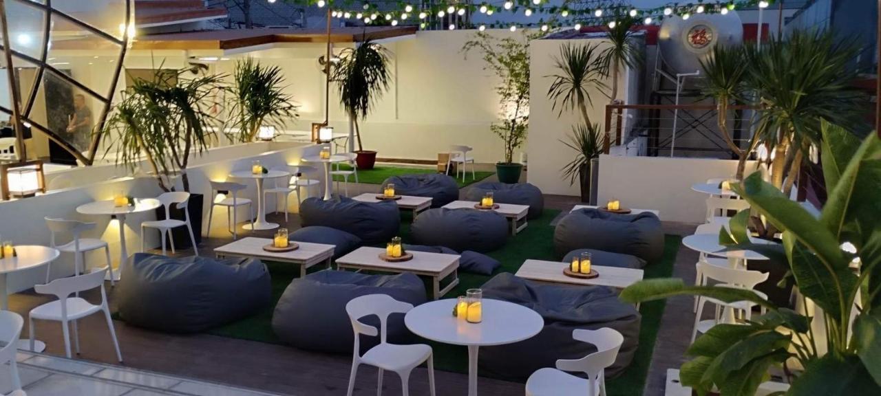 Aurora Suites Pasay Kültér fotó